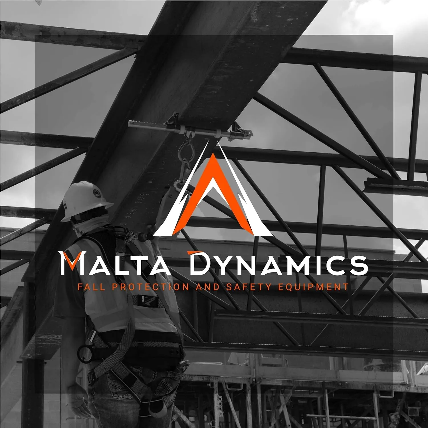 Malta Dynamics Warthog Comfort MAXX - Safety Harness for Construction  Fall Protection Equipment with Removable Belt and Lumbar Support, Side D-Rings, and Padding, OSHA & ANSI Compliant (S-M)